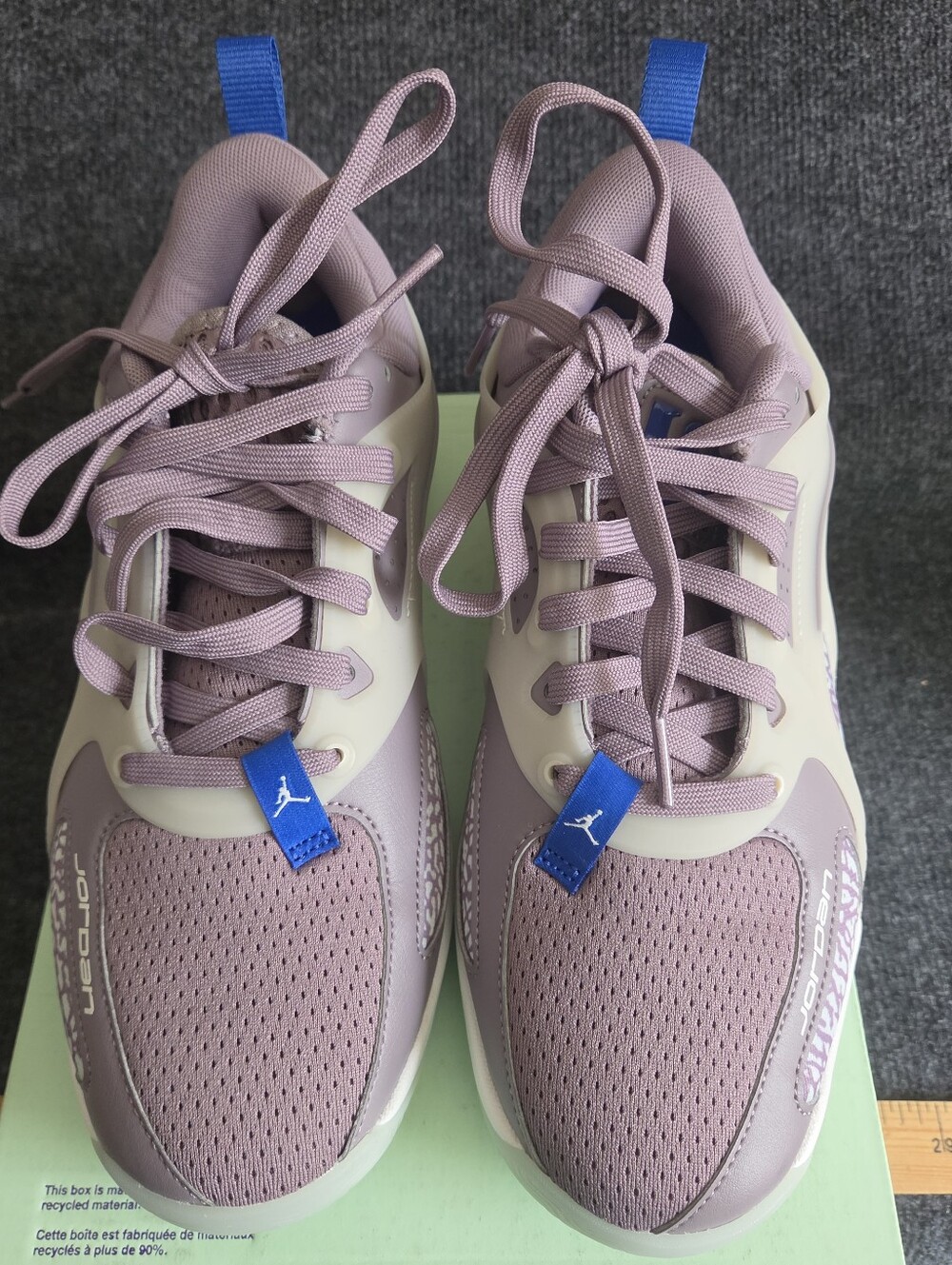 WMNS Jordan Heir Series "Purple Smoke" (Style Code: FZ2471 501 Size 9